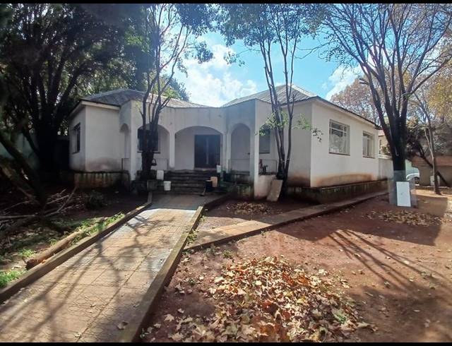5 BEDROOM HOUSE FOR SALE IN JEPPESTOWN